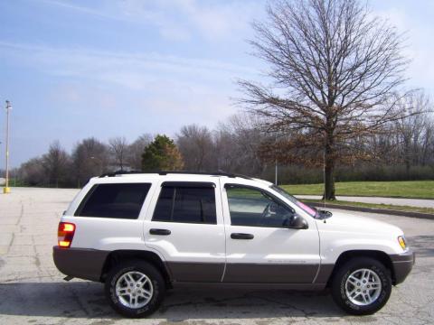 Stone White Jeep Grand Cherokee Laredo 4x4.  Click to enlarge.