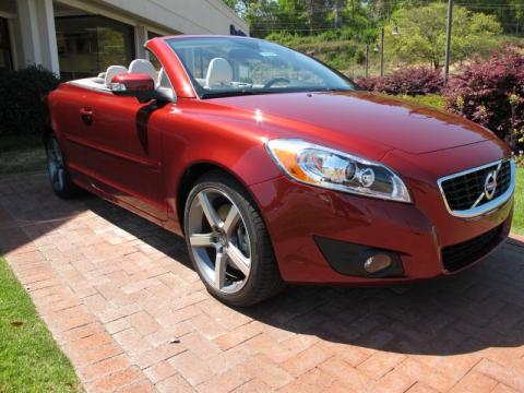 Flamenco Red Metallic Volvo C70 T5.  Click to enlarge.