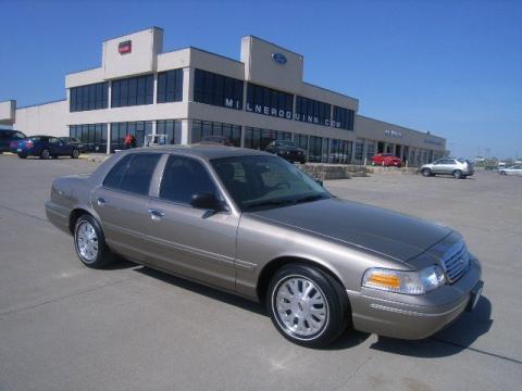 Arizona Beige Metallic Ford Crown Victoria LX.  Click to enlarge.