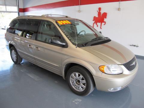 Light Almond Pearl Chrysler Town & Country Limited.  Click to enlarge.
