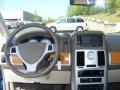 2008 Town & Country Limited #11