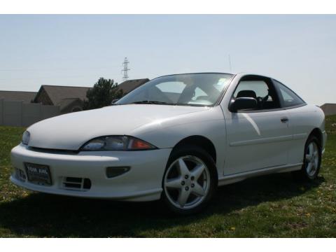 Bright White Chevrolet Cavalier Z24 Coupe.  Click to enlarge.