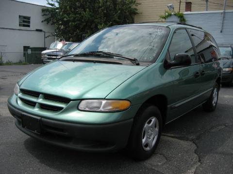 Alpine Green Pearlcoat Dodge Caravan .  Click to enlarge.