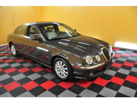 Roman Bronze Jaguar S-Type 4.0.  Click to enlarge.