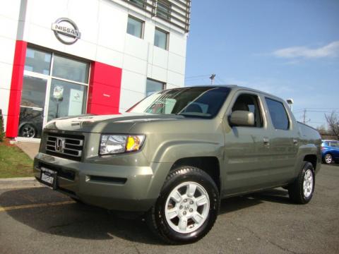 Aberdeen Green Metallic Honda Ridgeline RTL.  Click to enlarge.