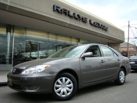 Phantom Gray Pearl Toyota Camry LE. Click to enlarge. Phantom Gray Pearl Toyota Camry LE. Click to enlarge.