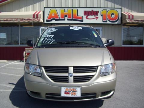 Linen Gold Metallic Pearl Dodge Caravan SXT.  Click to enlarge.