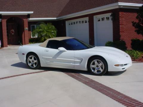 Arctic White Chevrolet Corvette Convertible.  Click to enlarge.