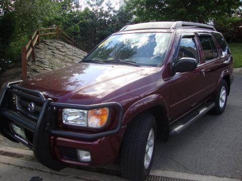 Merlot Red Pearl Nissan Pathfinder SE 4x4.  Click to enlarge.