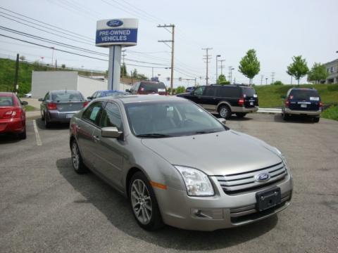 Vapor Silver Metallic Ford Fusion SE.  Click to enlarge.