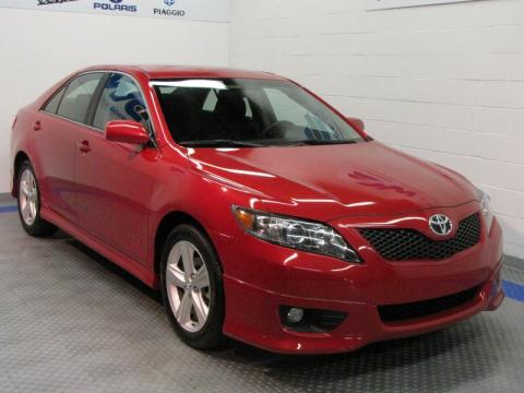 Barcelona Red Metallic Toyota Camry SE.  Click to enlarge.