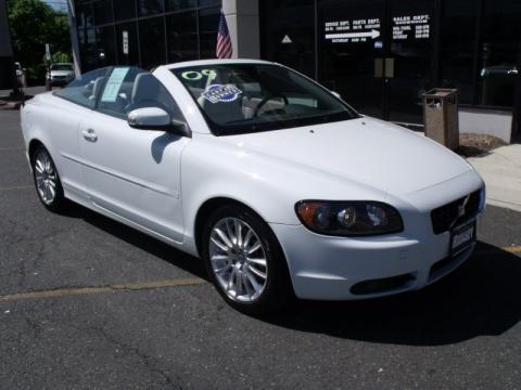 Ice White Volvo C70 T5 Convertible.  Click to enlarge.