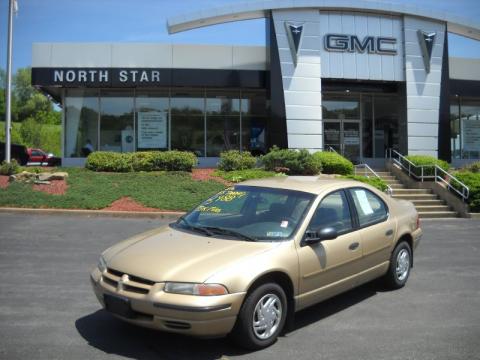 Light Gold Pearl Dodge Stratus ES.  Click to enlarge.