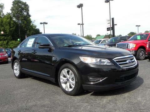 ford taurus 2011 interior. Tuxedo Black 2011 Ford Taurus