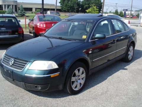 Pine Green Metallic Volkswagen Passat GLX Sedan.  Click to enlarge.