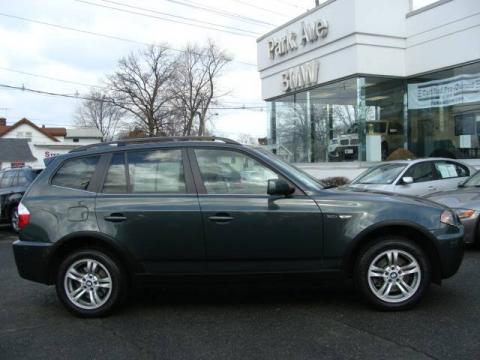 Highland Green Metallic BMW X3 3.0i.  Click to enlarge.