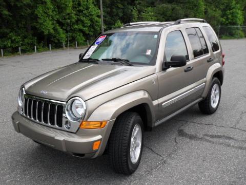 Light Khaki Metallic Jeep Liberty Limited 4x4.  Click to enlarge.