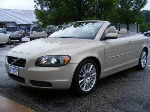 Zanzibar Gold Metallic Volvo C70 T5 Convertible.  Click to enlarge.