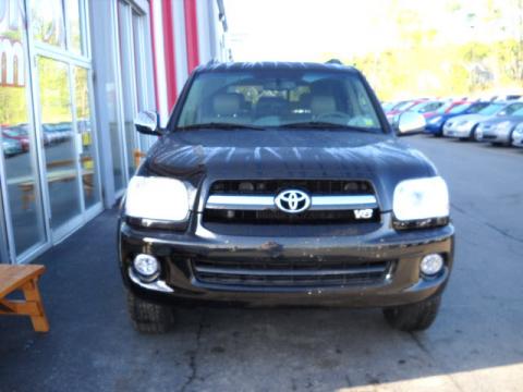 Black Toyota Sequoia Limited 4WD.  Click to enlarge.