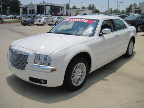 Cool Vanilla White Chrysler 300 Touring.  Click to enlarge.