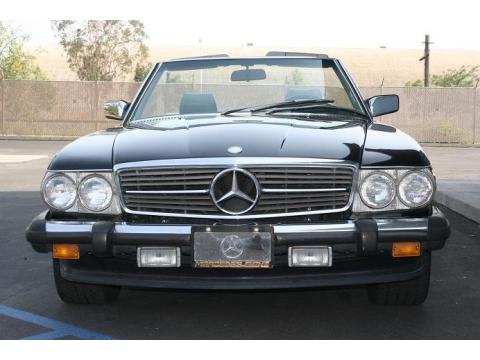 Black Mercedes-Benz SL Class 560 SL Roadster.  Click to enlarge.