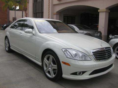 Arctic White Mercedes-Benz S 550 Sedan.  Click to enlarge.