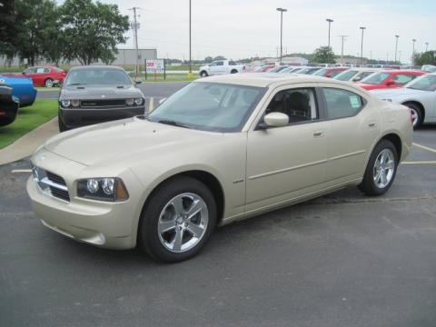 White Gold Pearl Dodge Charger R/T.  Click to enlarge.