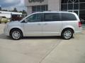 2010 Town & Country Limited #3