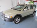 2007 XC70 AWD Cross Country #3