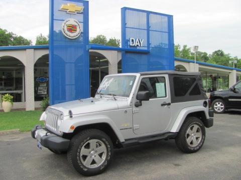 Bright Silver Metallic Jeep Wrangler Sahara 4x4.  Click to enlarge.