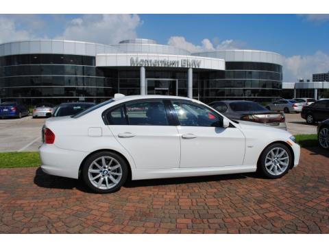 Alpine White BMW 3 Series 328i Sedan.  Click to enlarge.