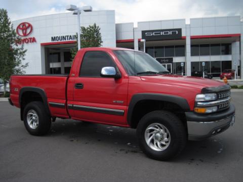 Victory Red Chevrolet Silverado 1500 Z71 Regular Cab 4x4.  Click to enlarge.