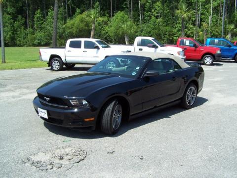 Black Ford Mustang V6 Premium Convertible.  Click to enlarge.