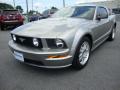 2008 Ford Mustang GT Deluxe Coupe Vapor Silver Metallic