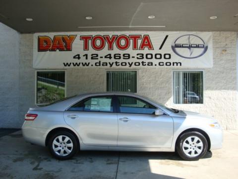 Classic Silver Metallic Toyota Camry .  Click to enlarge.