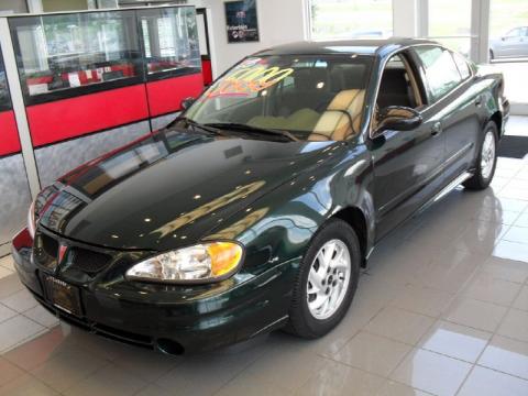 Polo Green Metallic Pontiac Grand Am SE Sedan.  Click to enlarge.