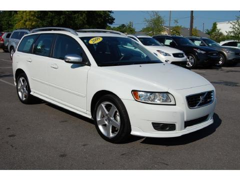 Ice White Volvo V50 T5 R Design.  Click to enlarge.