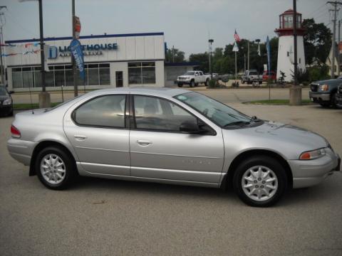 Bright Silver Metallic Chrysler Cirrus LXi.  Click to enlarge.