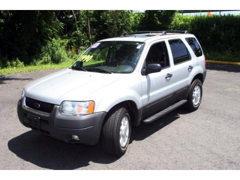 Satin Silver Metallic Ford Escape XLT V6 4WD.  Click to enlarge.