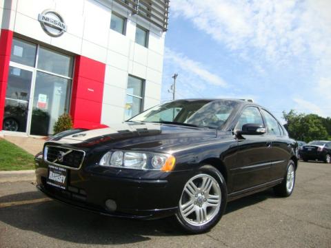 Black Sapphire Metallic Volvo S60 2.5T.  Click to enlarge.