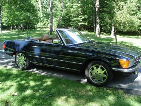 Dark Blue Mercedes-Benz SL Class 380 SL Roadster.  Click to enlarge.