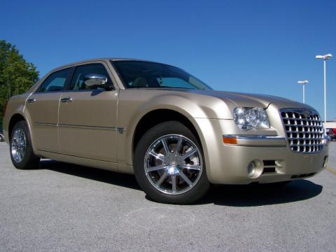 Linen Gold Metallic Chrysler 300 C HEMI AWD.  Click to enlarge.