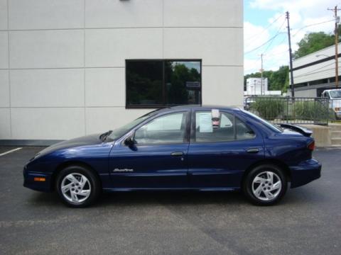 Indigo Blue Pontiac Sunfire SE Sedan.  Click to enlarge.