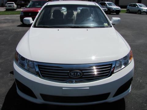 Clear White Kia Optima LX.  Click to enlarge.