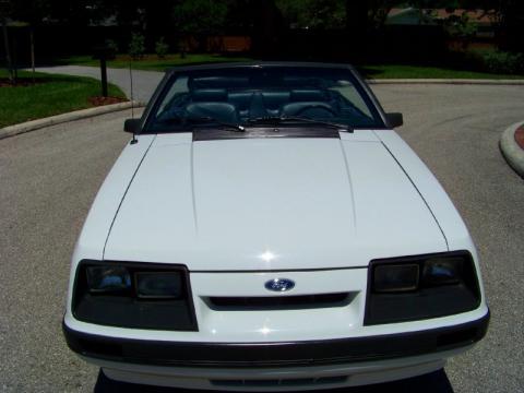 Oxford White Ford Mustang GT Convertible.  Click to enlarge.