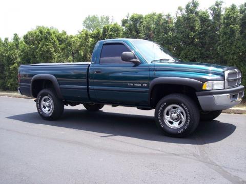 Emerald Green Pearl Dodge Ram 1500 Laramie SLT Regular Cab 4x4.  Click to enlarge.