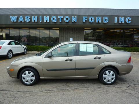 Arizona Beige Metallic Ford Focus ZX4 S Sedan.  Click to enlarge.