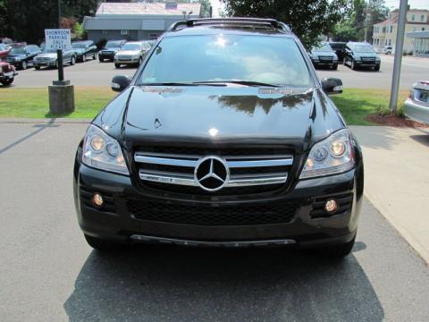 Verde Brook Metallic Mercedes-Benz GL 450.  Click to enlarge.