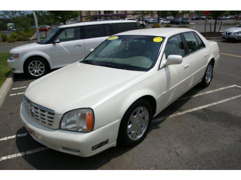 White Diamond Pearl Cadillac DeVille DTS.  Click to enlarge.