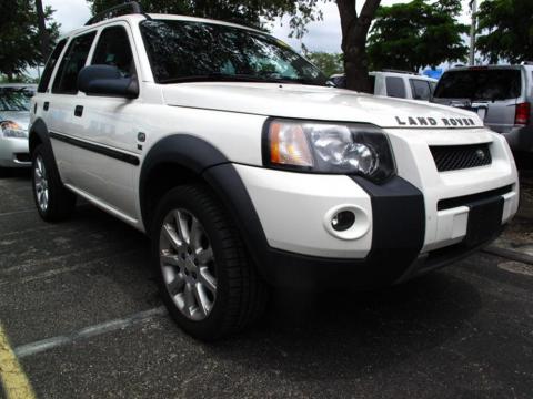 Chawton White Land Rover Freelander SE.  Click to enlarge.